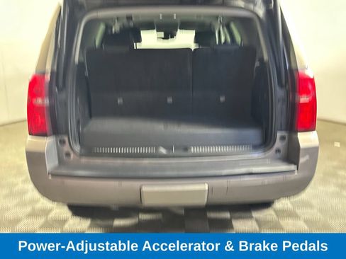 Used 2017 Chevrolet Tahoe LT w/ Luxury Package AWD/4WD image 16