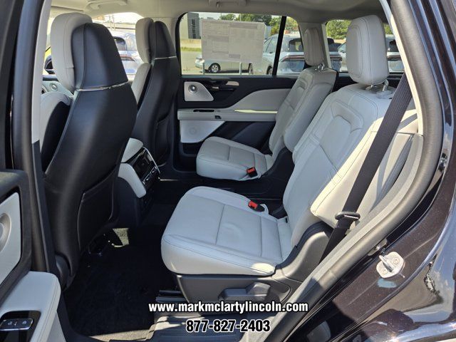 New 2026 Lincoln Aviator Reserve w/ Luxury Package AWD/4WD image 9