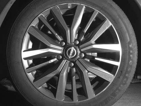 Used 2024 Nissan Kicks SV FWD image 12