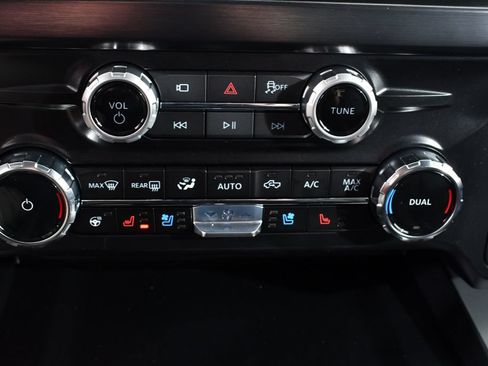 New 2026 Ford F350 Lariat w/ Chrome Package AWD/4WD image 28