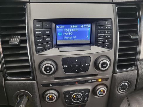 Used 2014 Ford Taurus SEL image 6