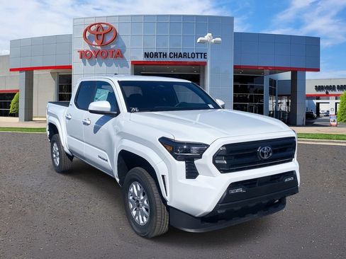 New 2026 Toyota Tacoma SR5 image 3