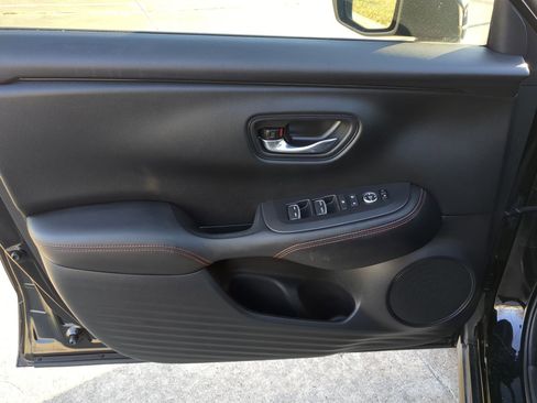 Certified 2025 Honda HR-V Sport image 13