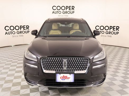 Used 2021 Lincoln Corsair Reserve w/ Elements Package FWD image 9