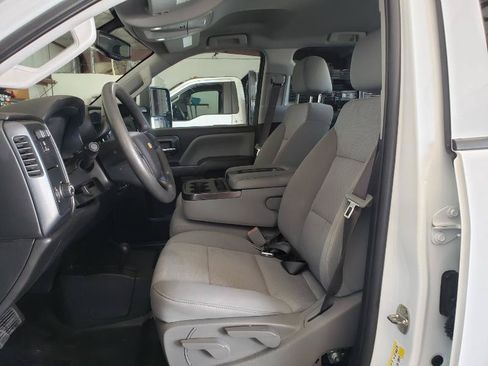 Used 2019 Chevrolet Silverado 2500 W/T w/ WT Convenience Package AWD/4WD image 18