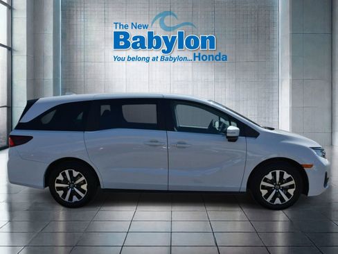 Used 2026 Honda Odyssey EX-L image 5