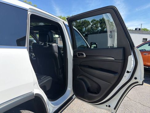 Used 2014 Jeep Grand Cherokee Limited AWD/4WD image 31