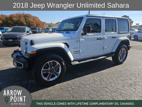 Used 2018 Jeep Wrangler Unlimited Sahara w/ Safety Group image 5