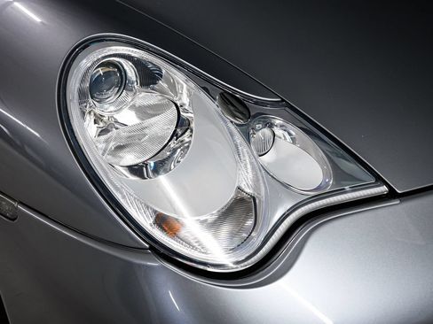 Used 2004 Porsche 911 Turbo AWD/4WD image 40