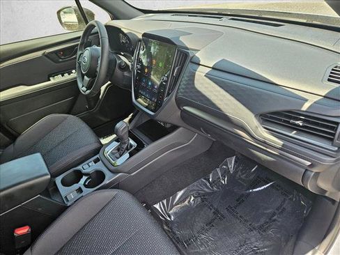 Certified 2025 Subaru Forester Premium AWD/4WD image 22
