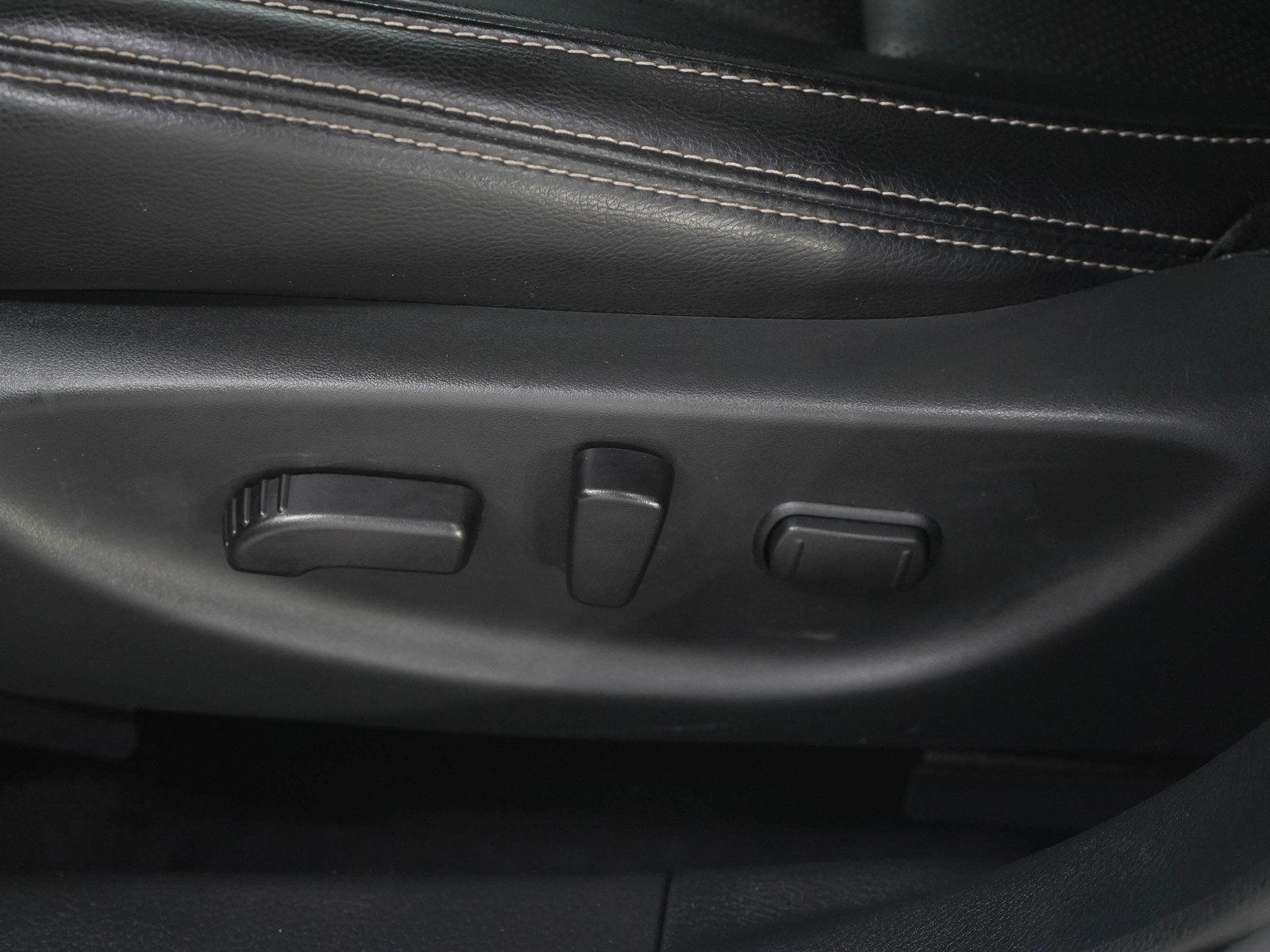 Used 2023 Nissan Maxima SL FWD image 22