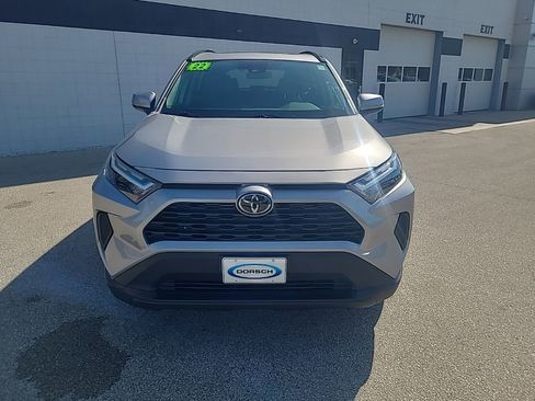Used 2022 Toyota RAV4 XLE image 8