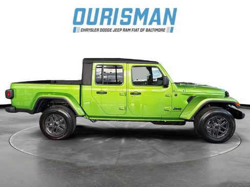 New 2026 Jeep Gladiator Sport AWD/4WD image 7