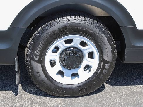 Used 2024 Chevrolet Brightdrop 600 w/ Commercial Equipment Package AWD/4WD image 6