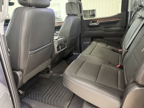 Used 2023 GMC Sierra 1500 Denali w/ Denali Reserve Package AWD/4WD image 25