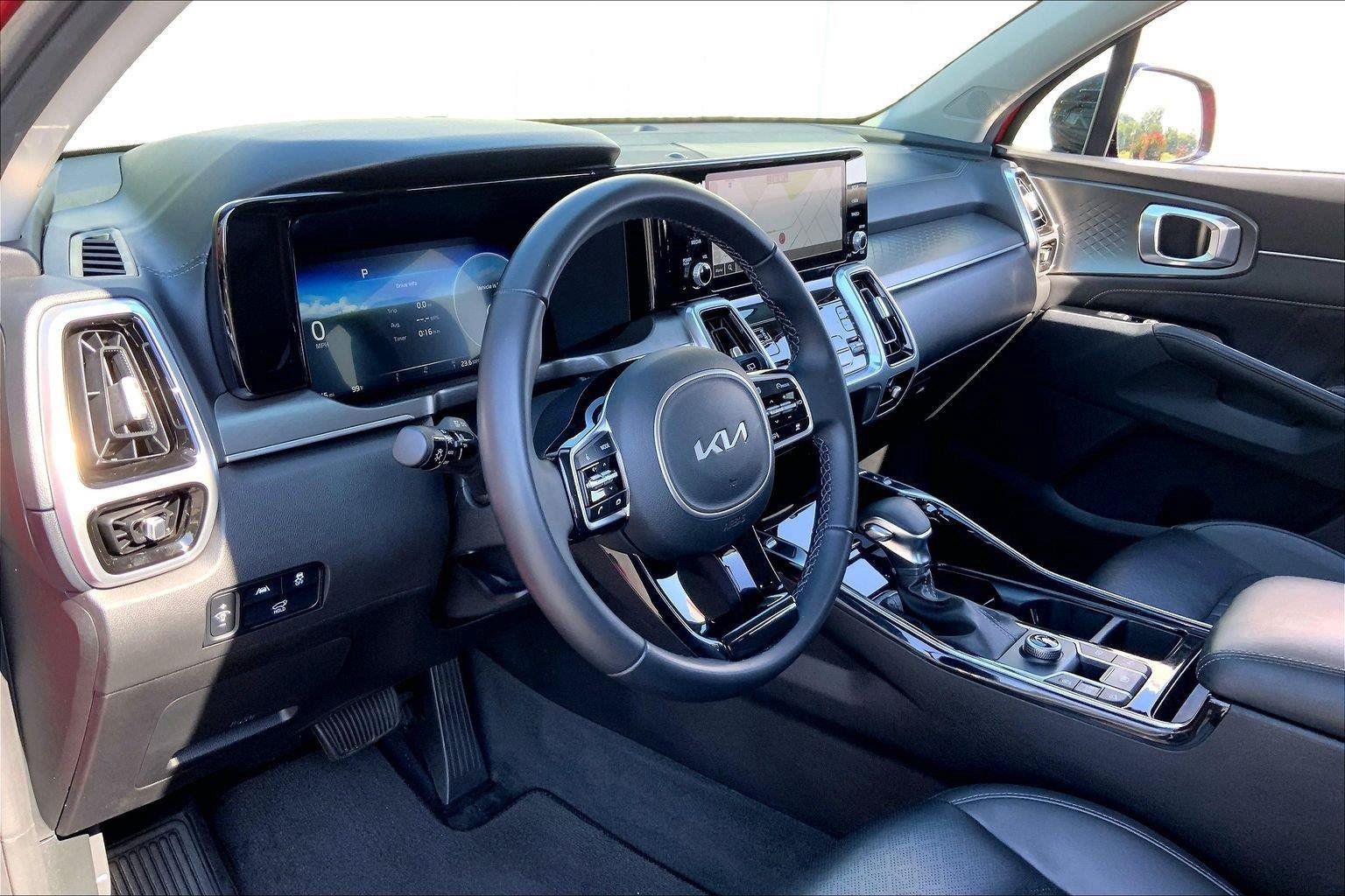 Used 2023 Kia Sorento SX FWD image 12