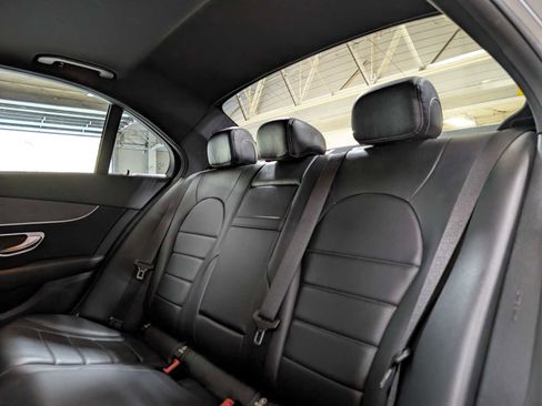 Used 2019 Mercedes-Benz C 300 Sedan image 17
