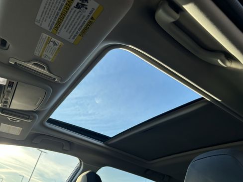 Used 2024 Subaru Forester Touring w/ Pop Package 2 image 24