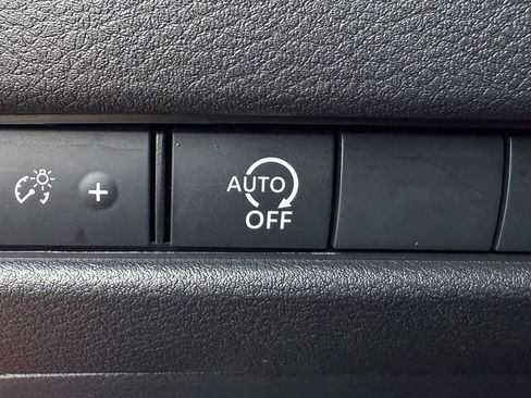 Certified 2025 Nissan Rogue S image 36