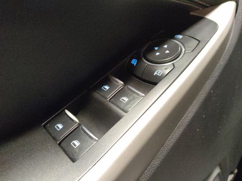 Used 2022 Ford Explorer XLT w/ Equipment Group 202A image 27