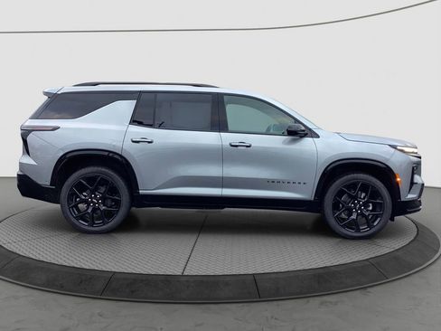 New 2026 Chevrolet Traverse RS w/ LPO, Floor Liner Package image 10
