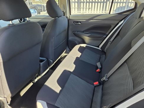 Used 2022 Nissan Versa SV image 26