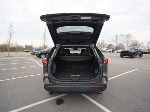 Used 2022 Toyota RAV4 XLE w/ Convenience Package image 17
