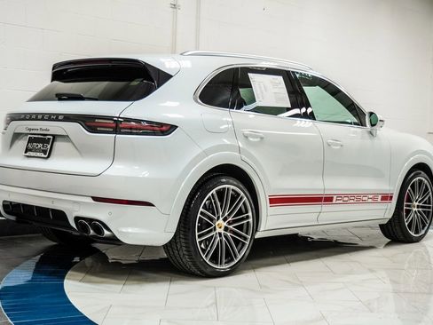 Used 2021 Porsche Cayenne Turbo image 6