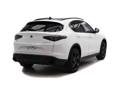 New 2026 Alfa Romeo Stelvio Sprint AWD/4WD image 5