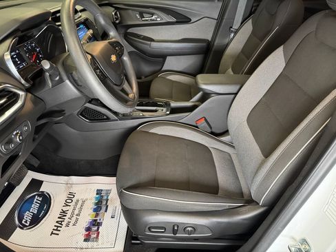 Used 2023 Chevrolet TrailBlazer LT w/ Convenience Package FWD image 20