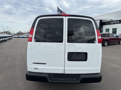 Used 2024 Chevrolet Express 3500 LS image 4