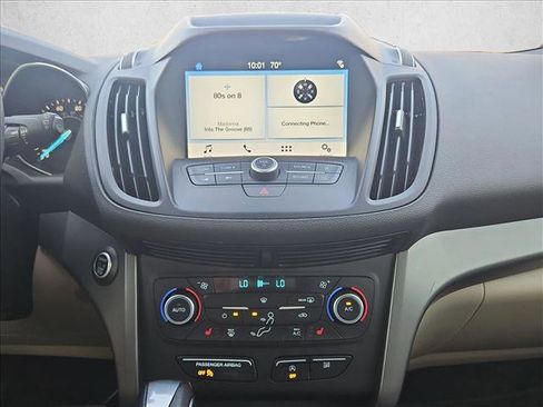 Used 2019 Ford Escape SEL image 15