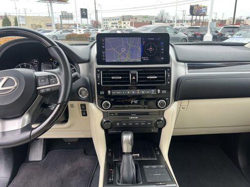 Used 2022 Lexus GX 460 Premium w/ Premium Package image 31