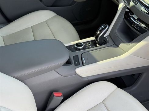 Used 2021 Cadillac XT5 Premium Luxury image 18