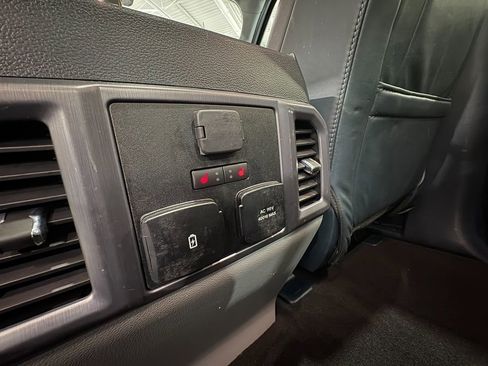 Used 2022 Ford F350 Limited w/ Snow Plow Prep Package image 41