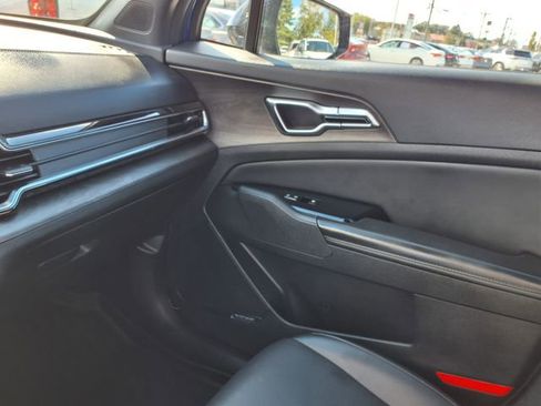 Used 2024 Kia Sportage X-Pro image 11