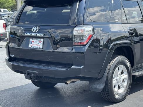 Used 2018 Toyota 4Runner SR5 Premium image 41