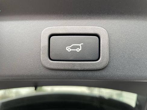 Used 2021 Jaguar F-PACE S AWD/4WD image 38