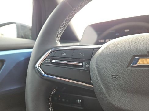 New 2026 Chevrolet Equinox EV LT image 36