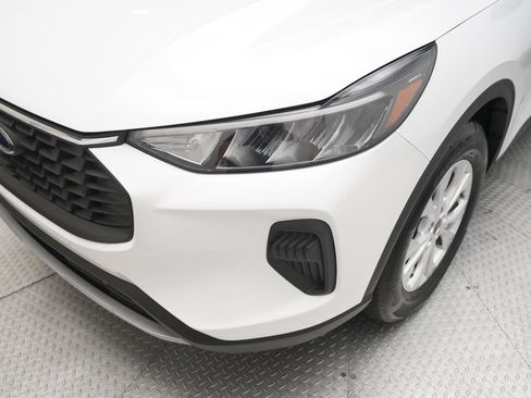 Certified 2023 Ford Escape Active AWD/4WD image 23