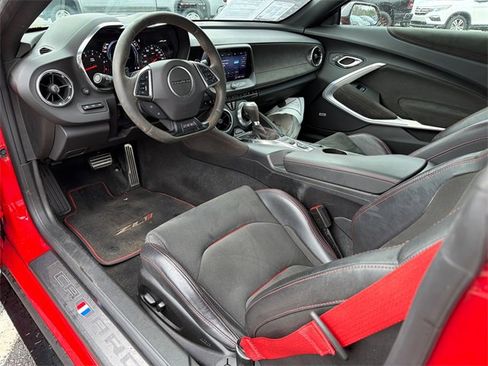 Used 2020 Chevrolet Camaro ZL1 image 19