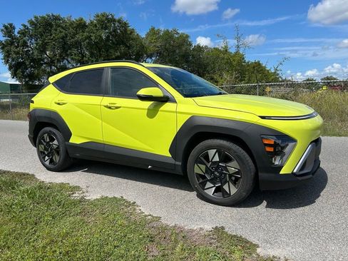 Used 2025 Hyundai Kona SEL FWD image 8