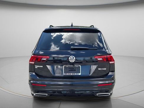 Certified 2021 Volkswagen Tiguan SE R-Line FWD image 6