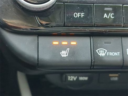 Used 2023 Hyundai Elantra Limited w/ Preferred Accessory Package image 22