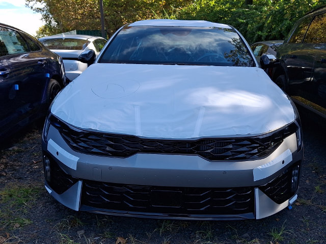 New 2027 Kia K5 GT FWD image 2