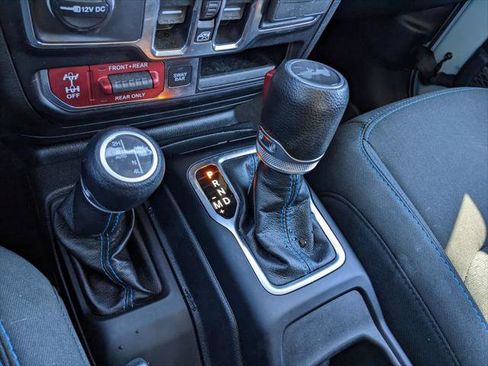 Certified 2023 Jeep Wrangler Unlimited Rubicon 4xe image 34