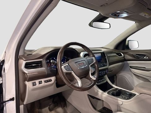 Used 2021 GMC Acadia SLT w/ Technology Package image 8