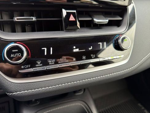 Used 2022 Toyota Corolla XSE image 27