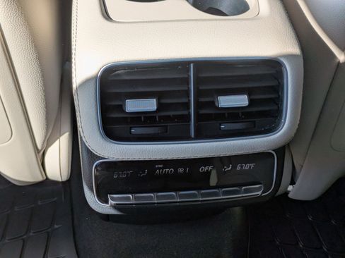 Used 2024 Mercedes-Benz GLS 450 4MATIC image 41