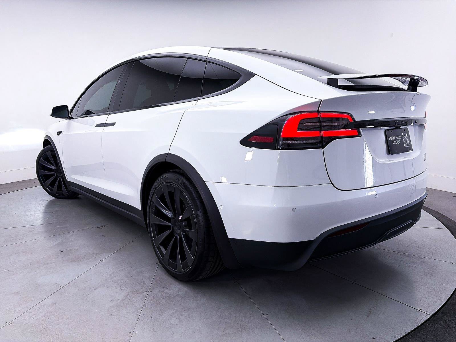 Used 2022 Tesla Model X Plaid AWD/4WD image 2